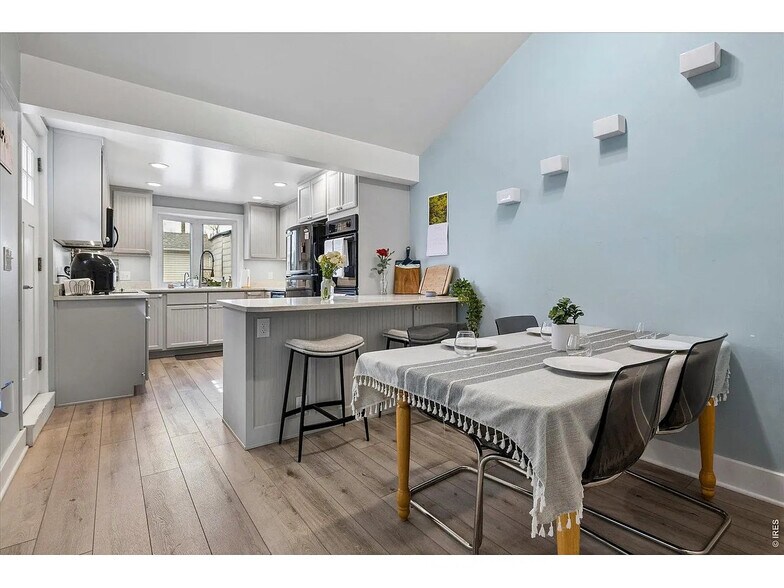 Kitchen - 1819 S Madison St
