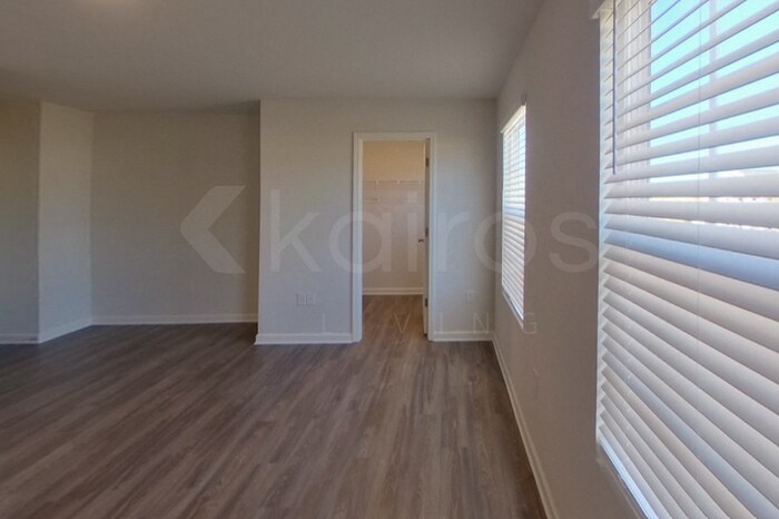 Building Photo - 520 Ivy Brook Way