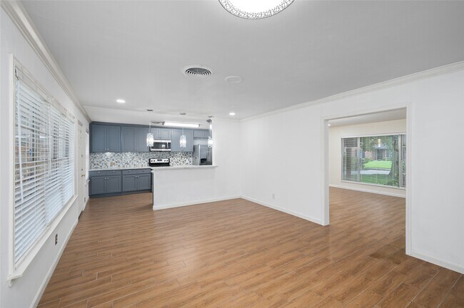 Building Photo - 3835 Tartan Ln