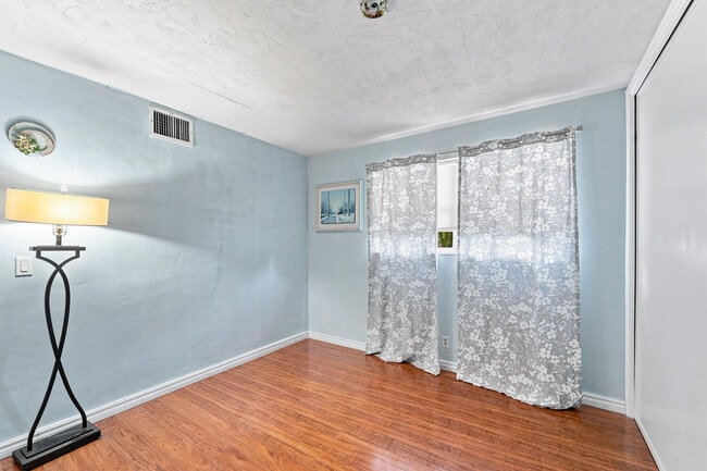 Building Photo - 4031 NW 7th Ave
