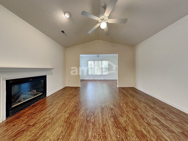 Building Photo - 5700 Regent Village Drive