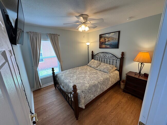Building Photo - 353 Acadia Dr