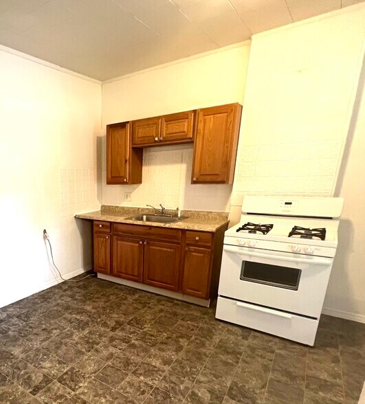 Building Photo - 716 Ohio St