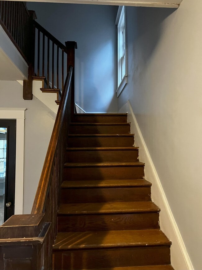 Building Photo - 328 Boyd Ave