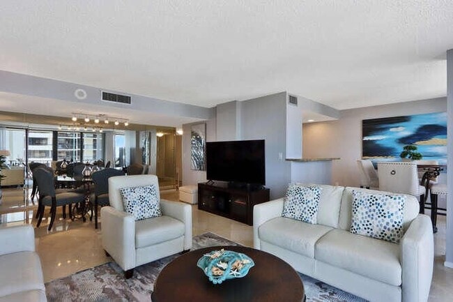 Building Photo - 4200 N Ocean Dr