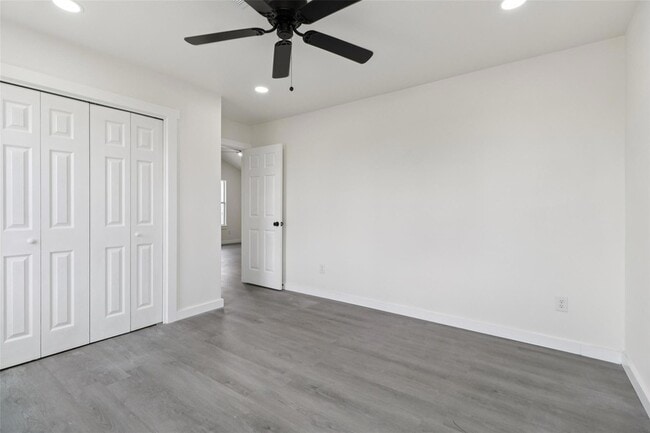 Building Photo - 1087 Schubert Ln