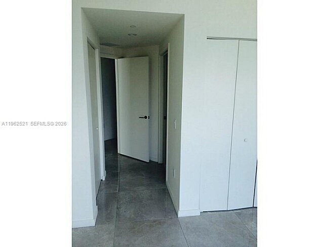 Building Photo - 1100 S Miami Ave