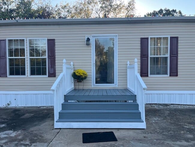 Building Photo - 72 Henry Harris Ln