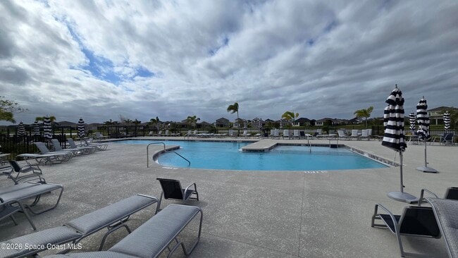 Building Photo - 2327 Kamin Dr