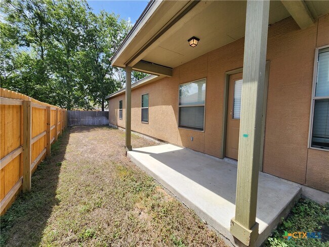 Building Photo - 228 Anne Louise Dr
