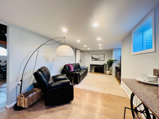 Building Photo - $0 DEPOSIT OPTION, CHARMING 3 BED 2 BATH TRADITIONAL BRICK HOME!! HUGE YARD, DETACHED GARAGE, COM...