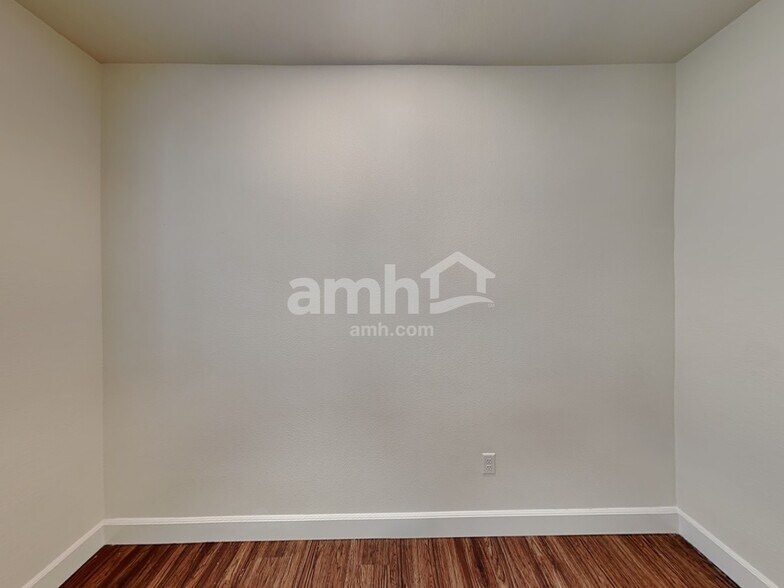 Building Photo - 326 Timber Kate Pl