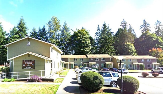 Building Photo - 507 102nd Dr SE