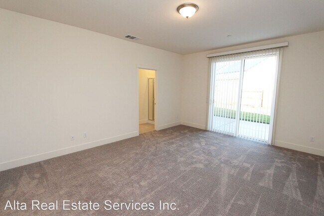 Building Photo - 4 br, 2 bath House - 1136 Pearl Drive