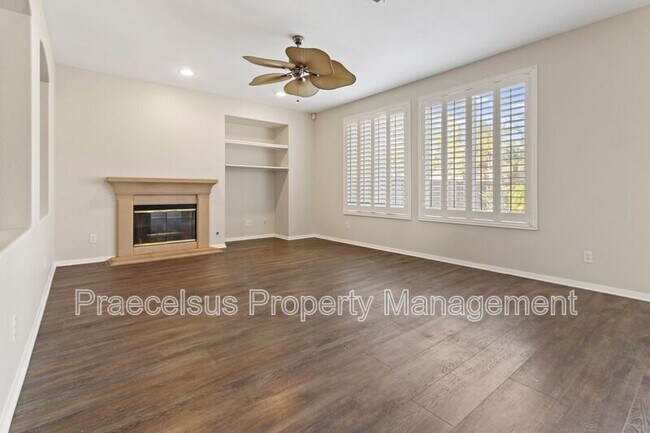 Building Photo - 421 Corte Calypso