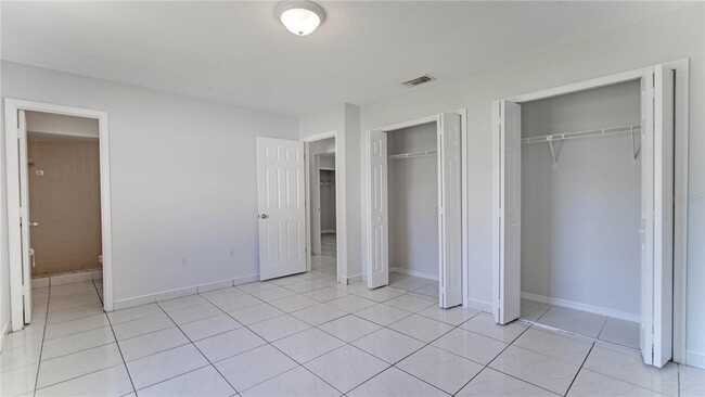 Building Photo - 637 Mesilla Dr