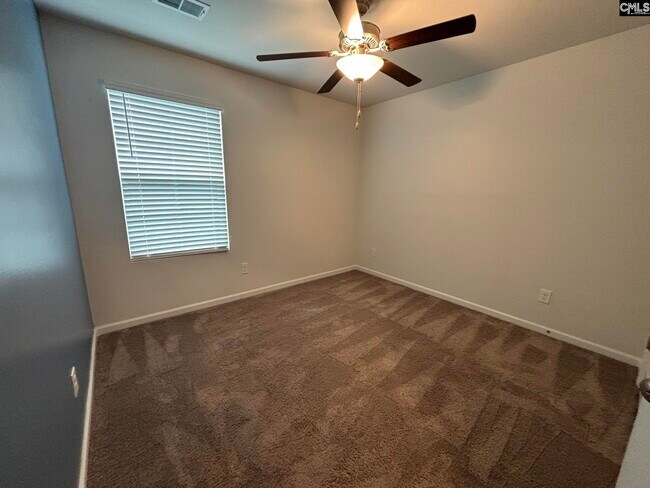 Building Photo - 120 Kings Parish Ct