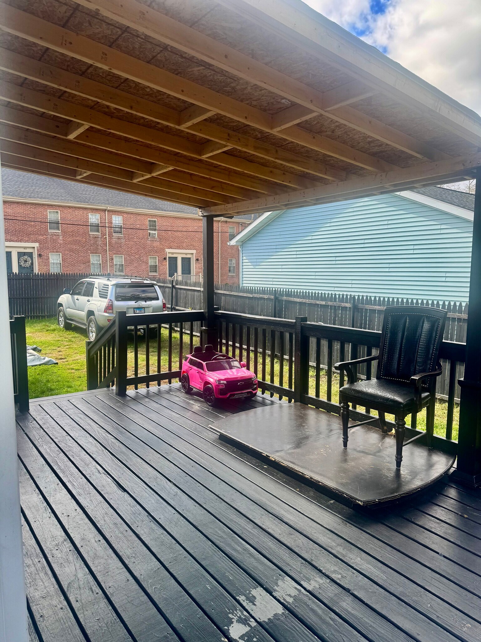 Building Photo - 56 Hyacinth St