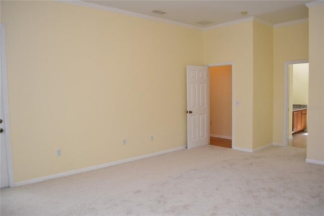 Building Photo - 2406 SW 98 Dr