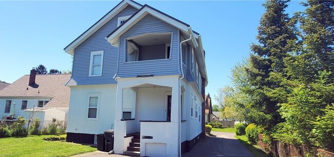 back view of property - 534 Kenwick Dr
