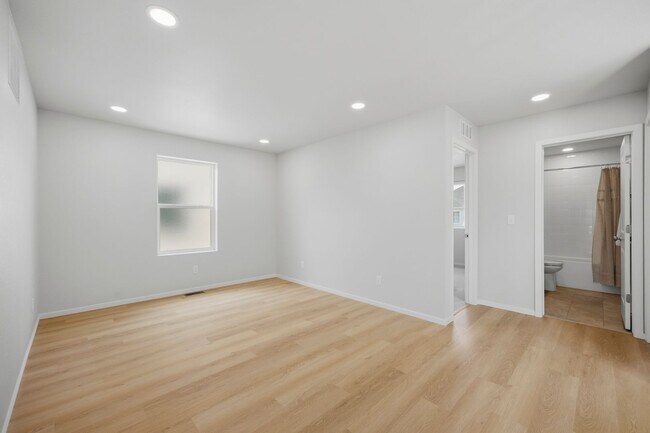 Building Photo - Trailside 3-Bedroom, 2.5 Bathroom, 2-Car Home with Pool and Trail Access