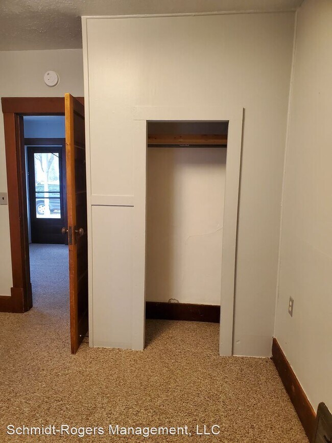 Building Photo - 3 br, 1 bath House - 216 Monroe Street