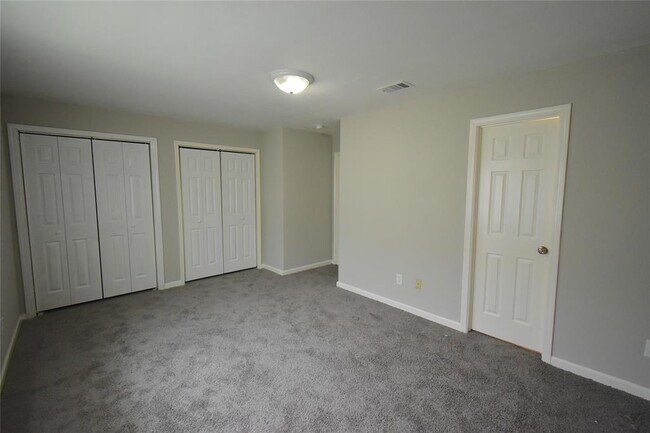 Building Photo - 12806 Cinder Cone Trail