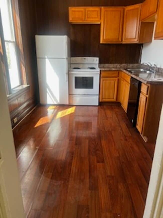 Building Photo - 809 N 3rd St