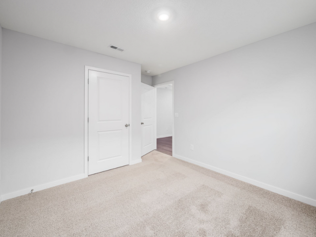 Building Photo - 426 Emily Dr