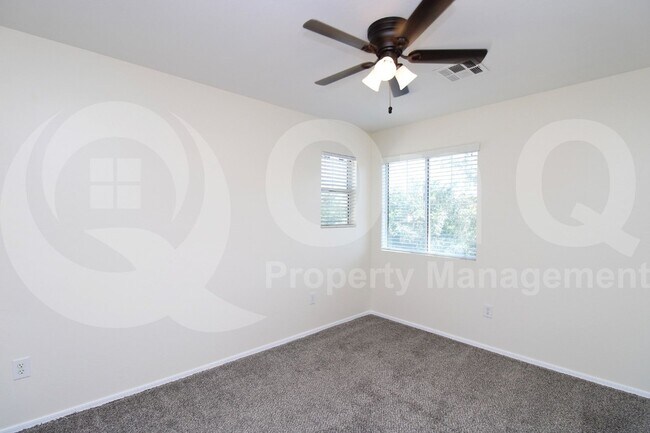 Building Photo - 4256 E Baylor Ln