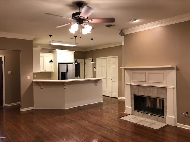 Building Photo - 112 Cherry Bark Ln