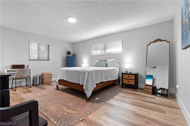 Building Photo - 1373 Morningside Dr