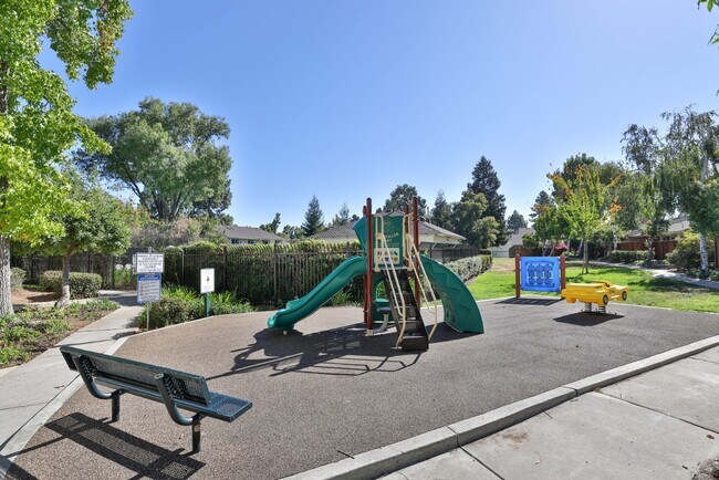 Building Photo - Newly renovated townhome in Cupertino with top schools and great amenities