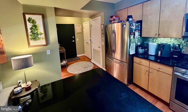 Building Photo - 1117 10th St NW