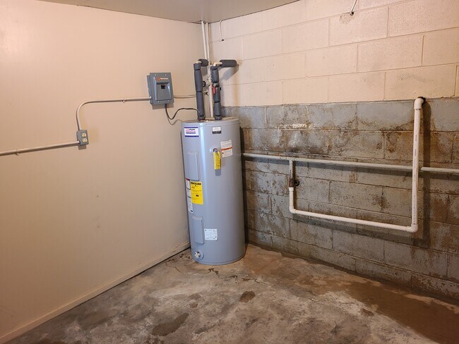 private locking storage room in parking area - 2243 Hillcrest