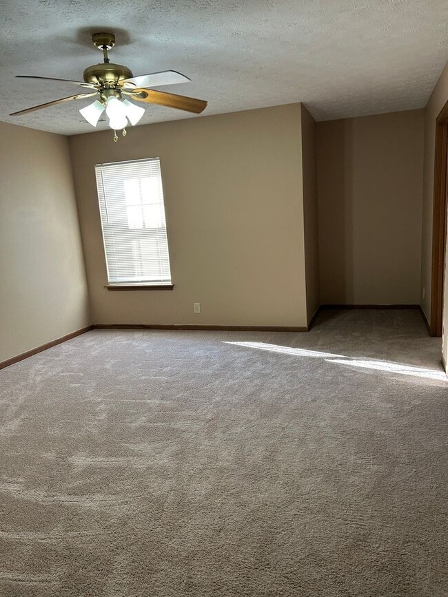 Building Photo - 3868-3872 Ledyard St.