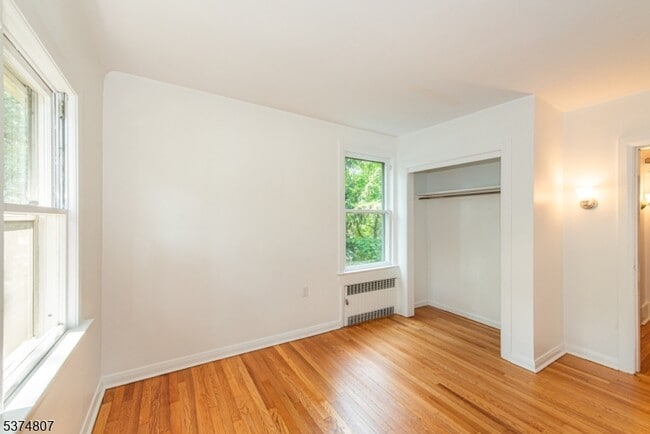 Building Photo - 92 Watchung Ave