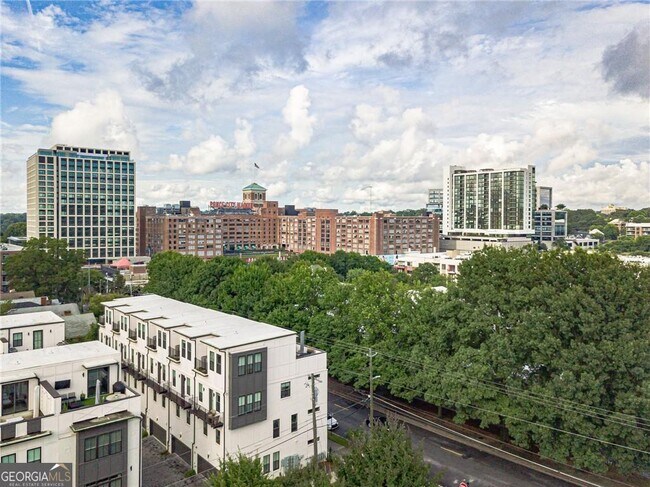 Building Photo - 574 Boulevard Pl NE