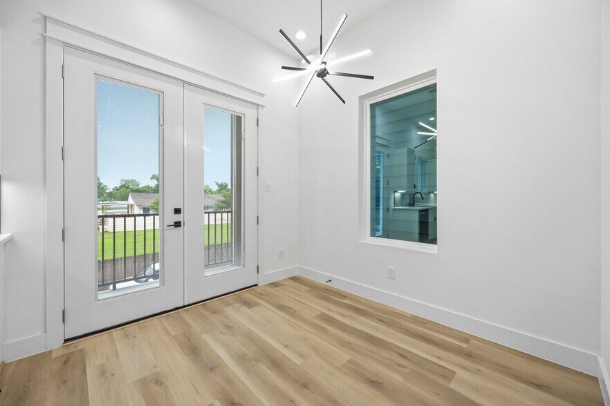 Building Photo - 6627 Katarani Dr