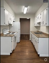 Building Photo - 9149 Cedarpark Ln
