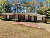 Building Photo - 214 Meadowbrook Dr