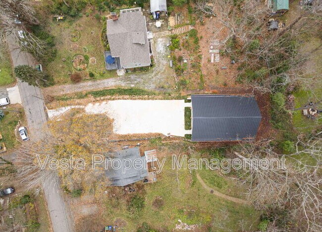 Building Photo - 39 Belmont Ave