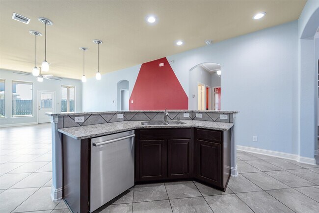 Building Photo - 1908 Rushing Meadow Ln