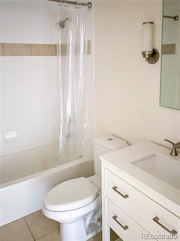 Building Photo - 2240 Clay St