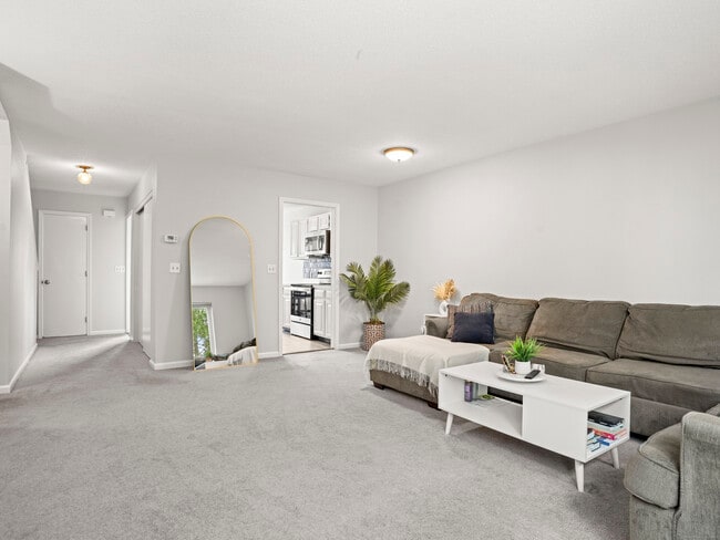 Building Photo - 1611 Washington Blvd