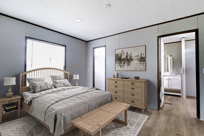 Building Photo - 750 Silent Valley Rd