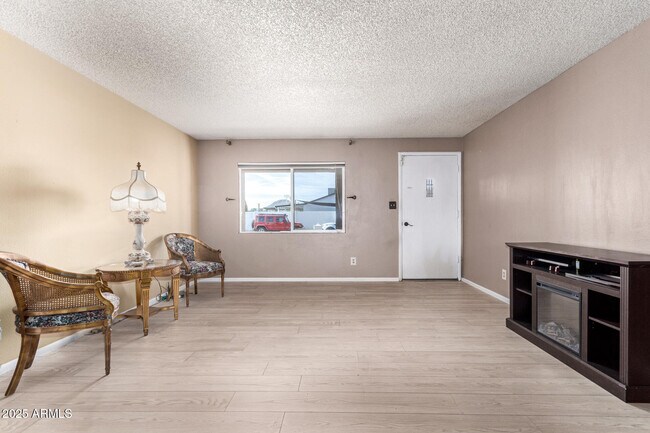 Building Photo - 14409 N 34th Way