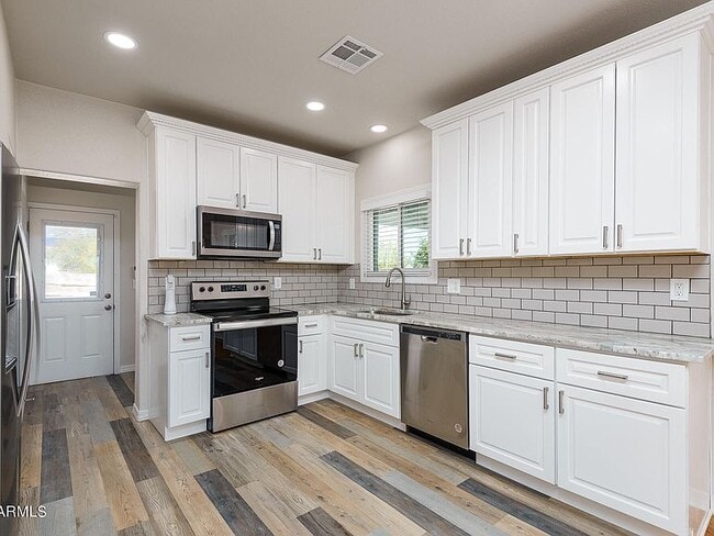 Building Photo - 1618 W Taylor St