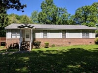 Building Photo - Great Duplex Conveniently Located in Charlotte