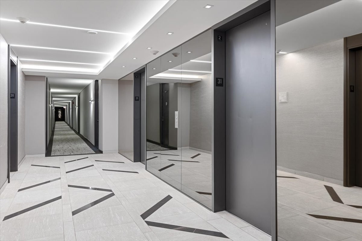 Building Photo - 2800 N Lake Shore Dr